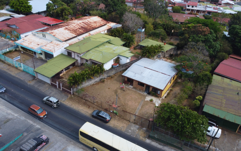 Exclusiva Propiedad en Barrio San José / Alajuela