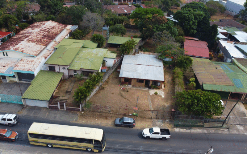 Exclusiva Propiedad en Barrio San José / Alajuela